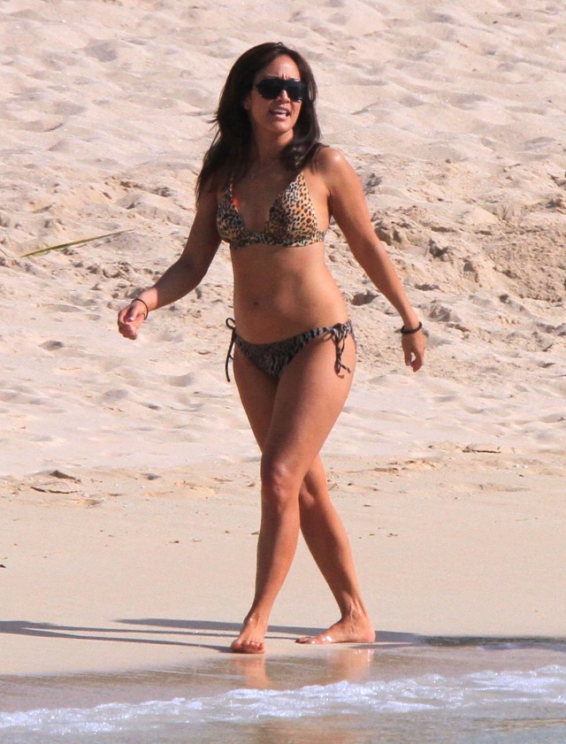Carrie Ann Inaba Looking Sexy In Hawaii 106660 Photos.