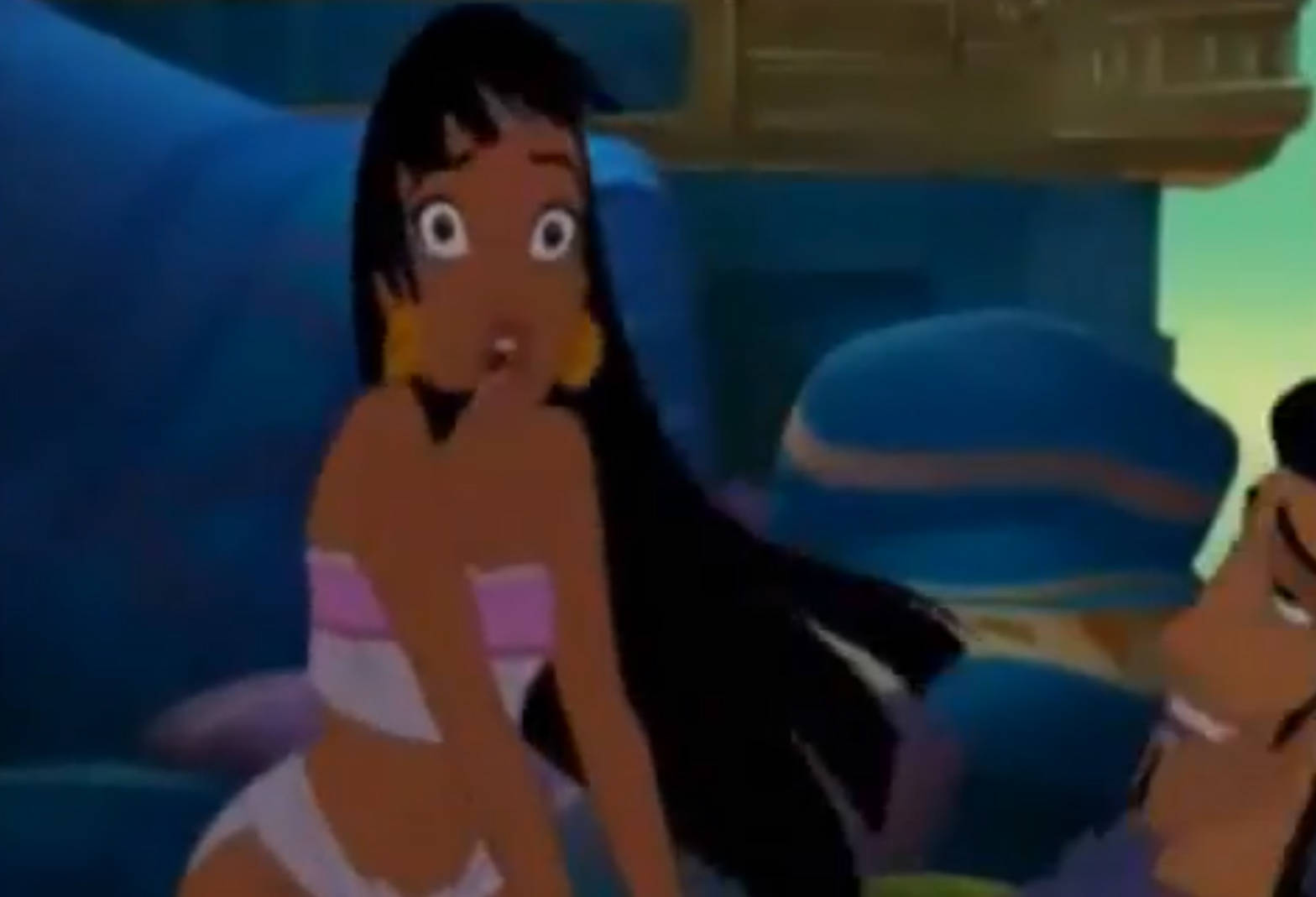 Chel and tulio kiss