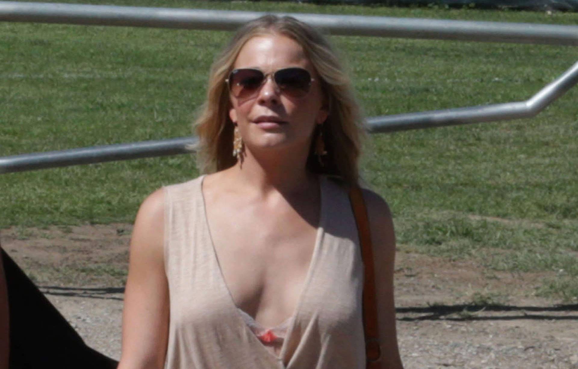 Leann rimes nipples