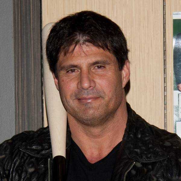 Jose Canseco's Finger Fell Off at a Poker Game | The Blemish