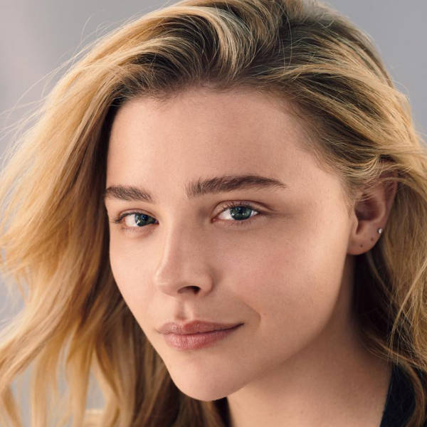 Chloe Grace Moretz Is Too #Deep to Want to Be in Taylor Swift's Clique ...